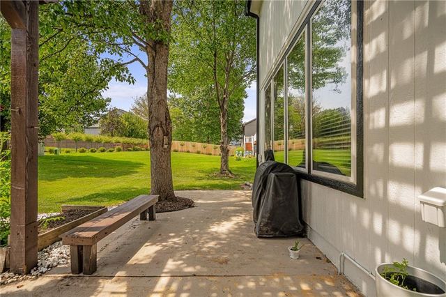 23603 W 53rd Terrace, Shawnee, KS 66226