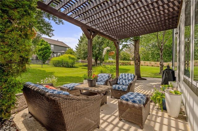 23603 W 53rd Terrace, Shawnee, KS 66226