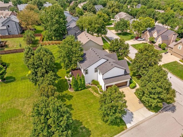 23603 W 53rd Terrace, Shawnee, KS 66226