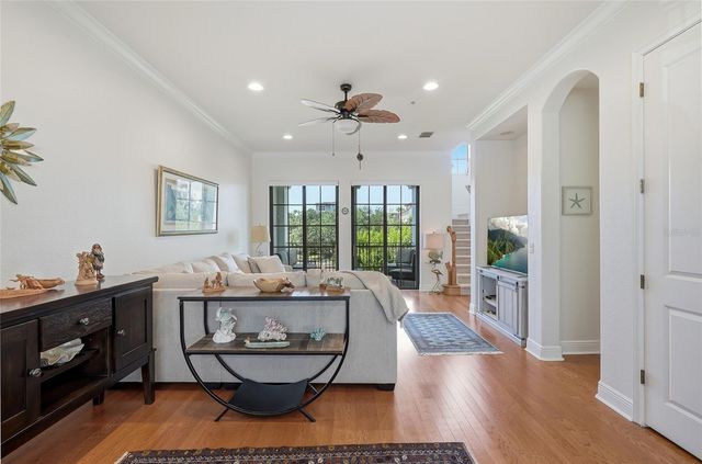 4815 YACHT CLUB DRIVE 102, Tampa, FL 33616