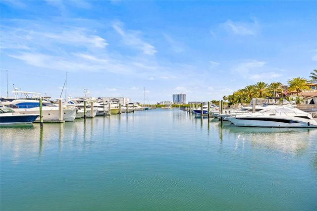 4815 YACHT CLUB DRIVE 102, Tampa, FL 33616