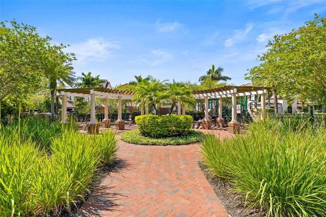 4815 YACHT CLUB DRIVE 102, Tampa, FL 33616