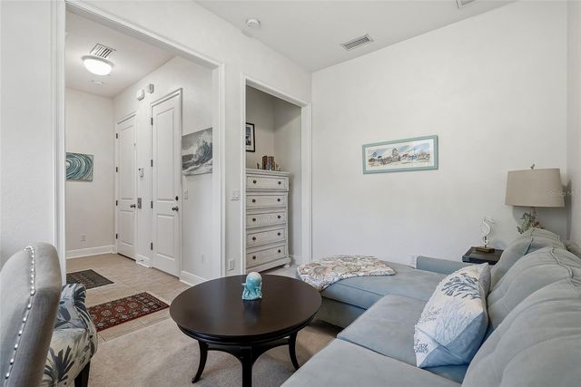 4815 YACHT CLUB DRIVE 102, Tampa, FL 33616