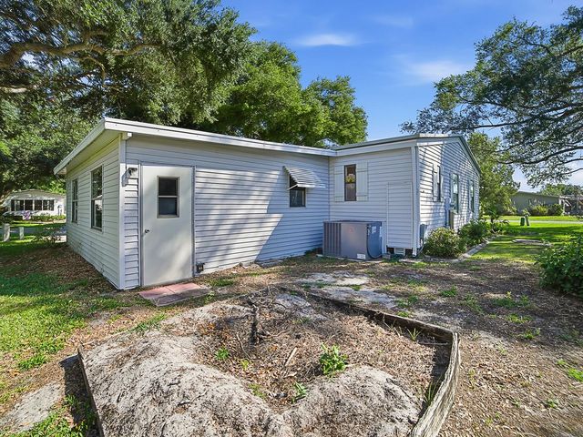 25143 BARROW HILL, Leesburg, FL 34748