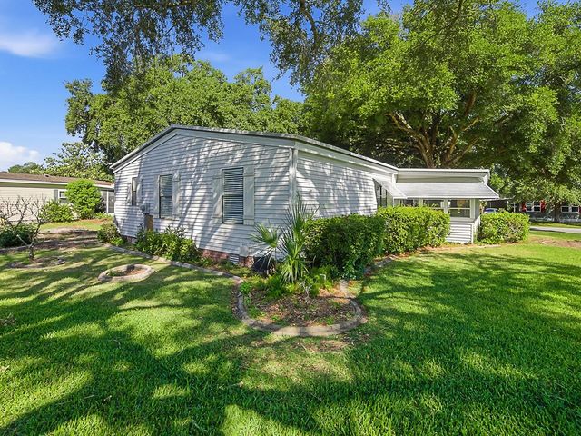 25143 BARROW HILL, Leesburg, FL 34748