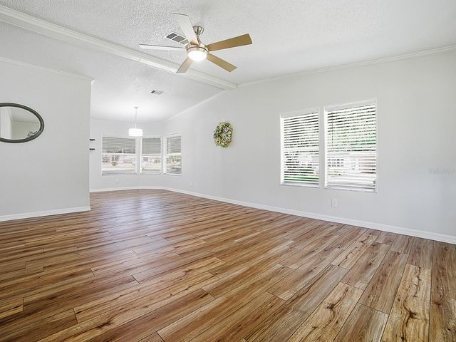 25143 BARROW HILL, Leesburg, FL 34748