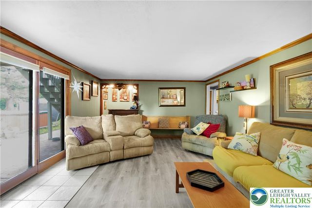 5970 Club House Lane, Lower Macungie Twp, PA 18106