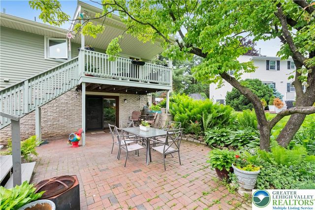 5970 Club House Lane, Lower Macungie Twp, PA 18106