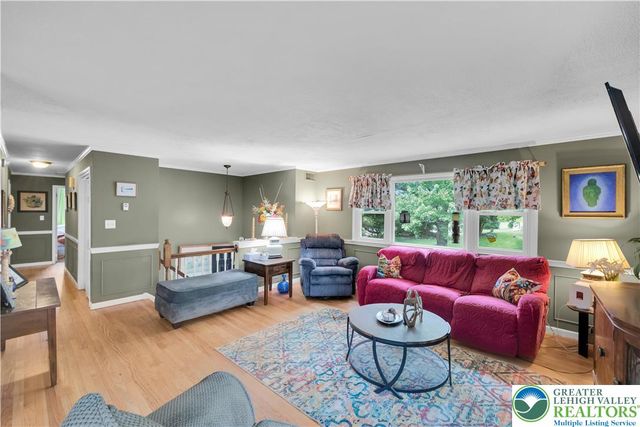 5970 Club House Lane, Lower Macungie Twp, PA 18106
