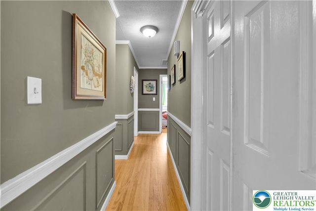 5970 Club House Lane, Lower Macungie Twp, PA 18106