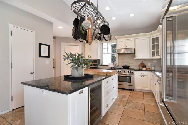 18 Barney Park, Irvington, NY 10533