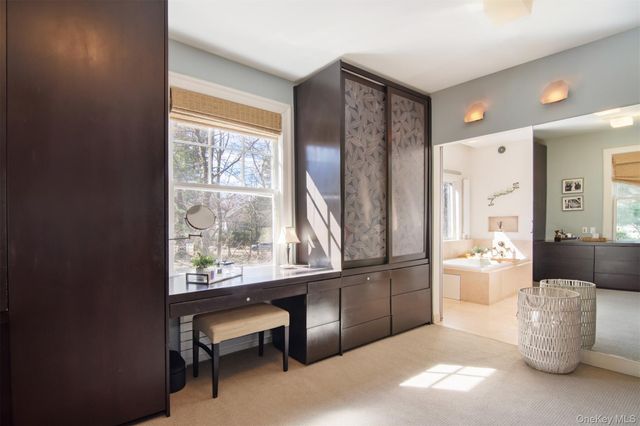 18 Barney Park, Irvington, NY 10533