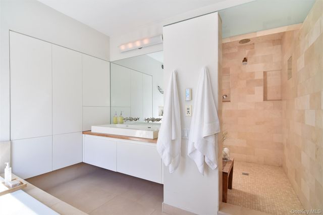 18 Barney Park, Irvington, NY 10533