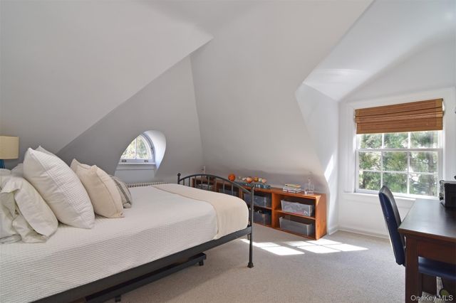 18 Barney Park, Irvington, NY 10533