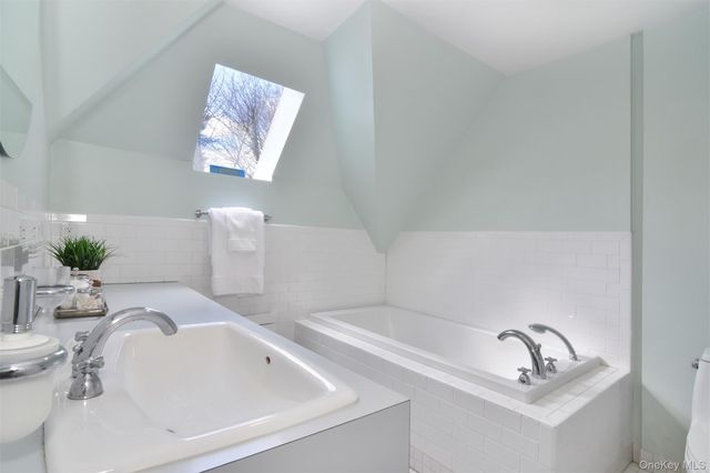 18 Barney Park, Irvington, NY 10533