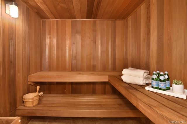 18 Barney Park, Irvington, NY 10533