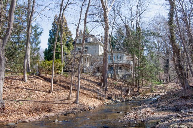 18 Barney Park, Irvington, NY 10533