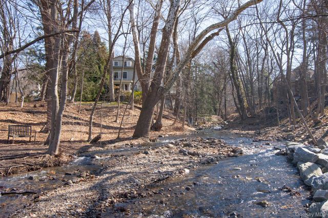 18 Barney Park, Irvington, NY 10533