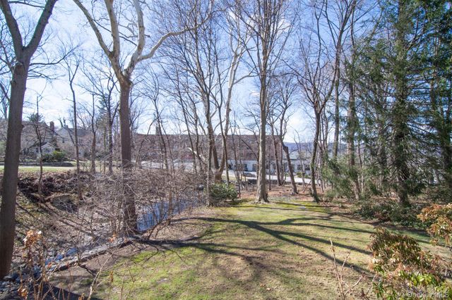 18 Barney Park, Irvington, NY 10533