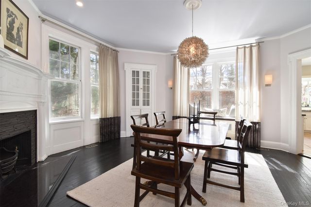 18 Barney Park, Irvington, NY 10533