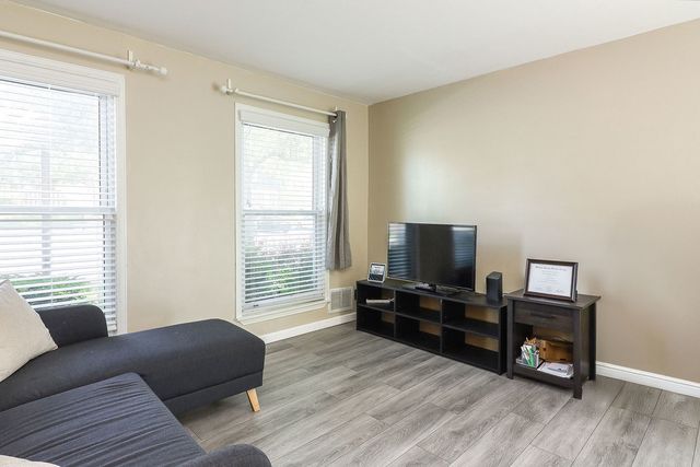 21 Fernwood Drive 21U, Bolingbrook, IL 60440