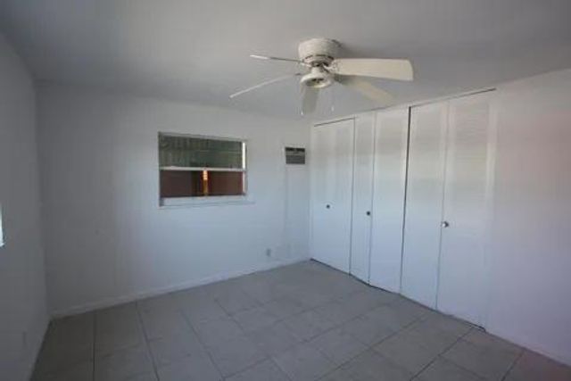 1050 E Sample Road Road E 101, Pompano Beach, FL 33064