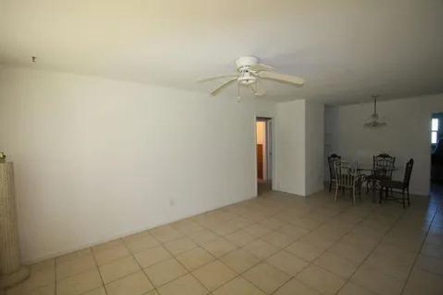 1050 E Sample Road Road E 101, Pompano Beach, FL 33064
