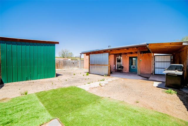 1407 Borrego Pass, Santa Fe, NM 87507