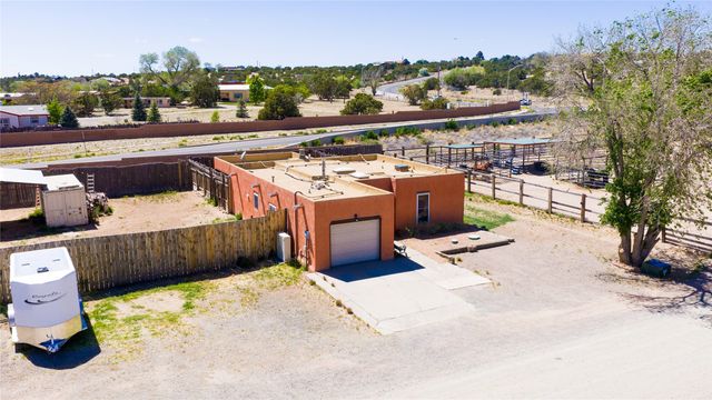 1407 Borrego Pass, Santa Fe, NM 87507