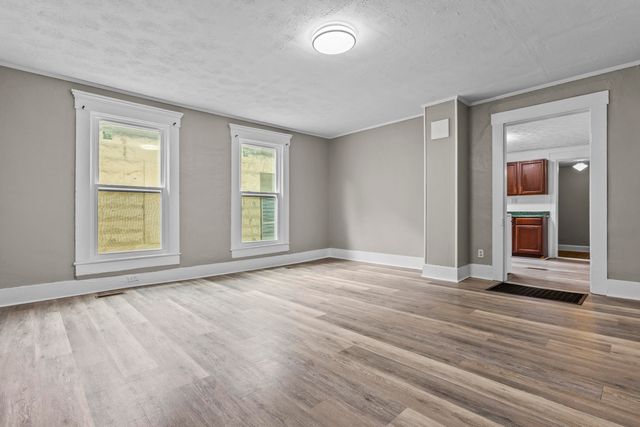 208 Holmes Street, Frankfort, KY 40601