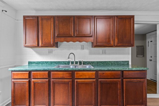 208 Holmes Street, Frankfort, KY 40601