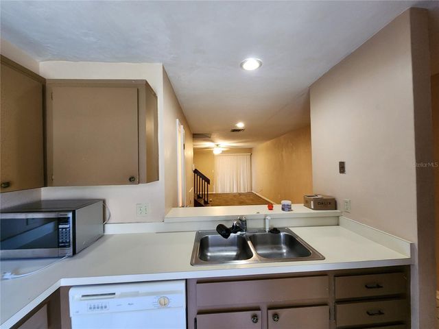 6288 SW 8 PLACE, Gainesville, FL 32607