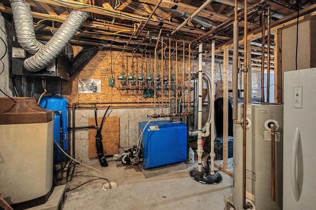 2446 Carter Hill Road, Highgate, VT 05459