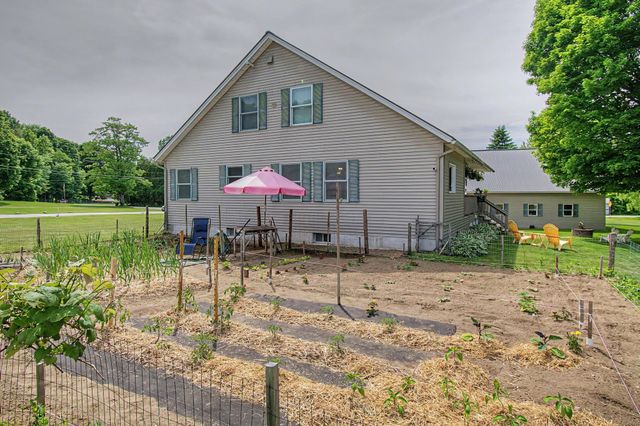 2446 Carter Hill Road, Highgate, VT 05459