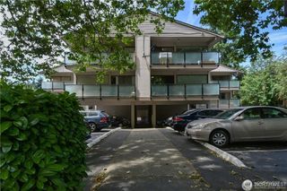 321 Bellevue Way SE #403, Bellevue, WA 98004