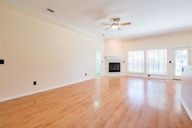 5919 Willow Wood Lane, Dallas, TX 75252