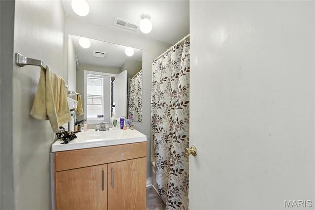 2209 Menard Street, St Louis, MO 63104