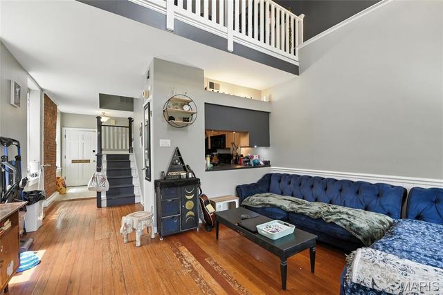 2209 Menard Street, St Louis, MO 63104