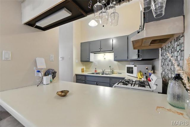 2209 Menard Street, St Louis, MO 63104