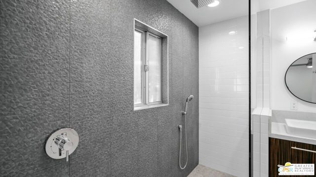 588 E San Lorenzo Road 204, Palm Springs, CA 92264