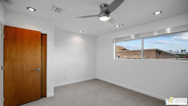 588 E San Lorenzo Road 204, Palm Springs, CA 92264