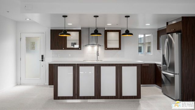 588 E San Lorenzo Road 204, Palm Springs, CA 92264