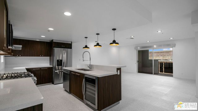 588 E San Lorenzo Road 204, Palm Springs, CA 92264