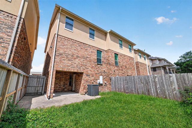 8114 Stoneyway Drive, Houston, TX 77040
