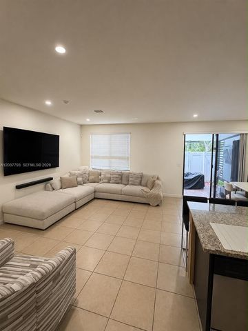 10251 W 32nd Ln 10251, Hialeah, FL 33018