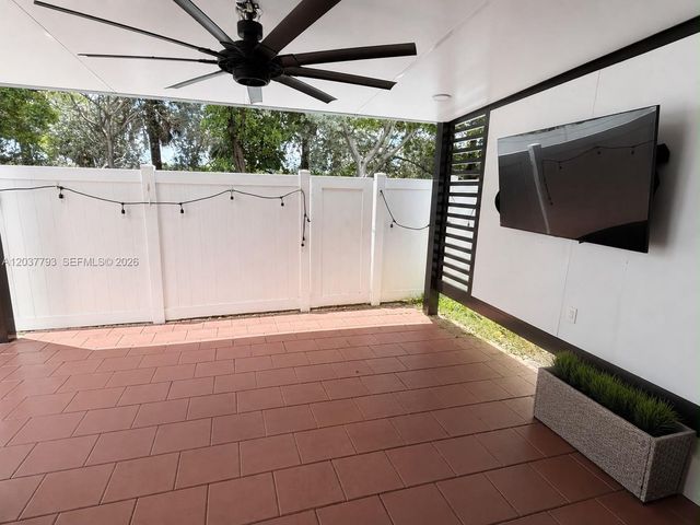 10251 W 32nd Ln 10251, Hialeah, FL 33018