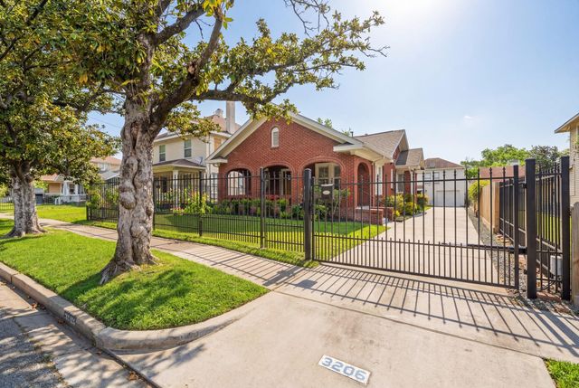 3206 Morrison Street, Houston, TX 77009