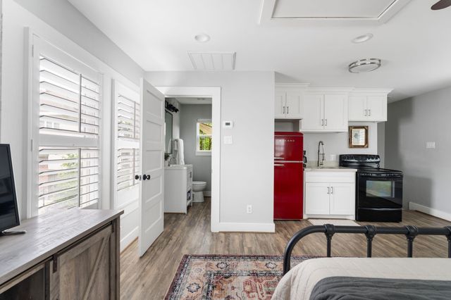 3206 Morrison Street, Houston, TX 77009