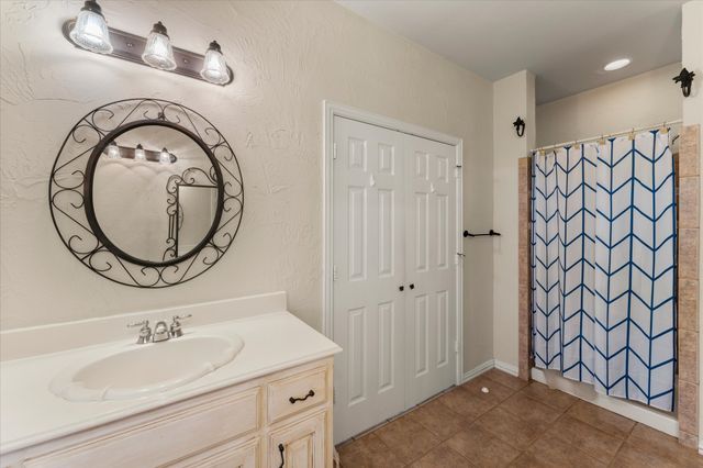 230 Lake Drive, Mount Vernon, TX 75457