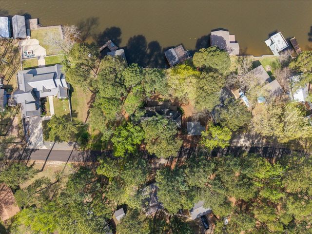 230 Lake Drive, Mount Vernon, TX 75457